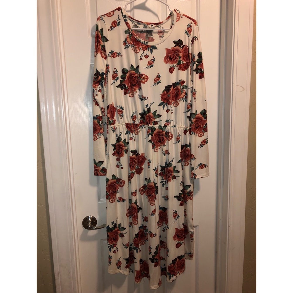 Gorgeous floral maxi